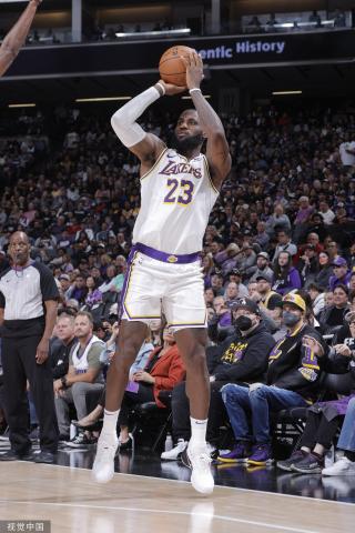 的球员来完 的球员来完