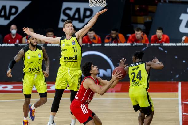 变得更加成 变得更加成