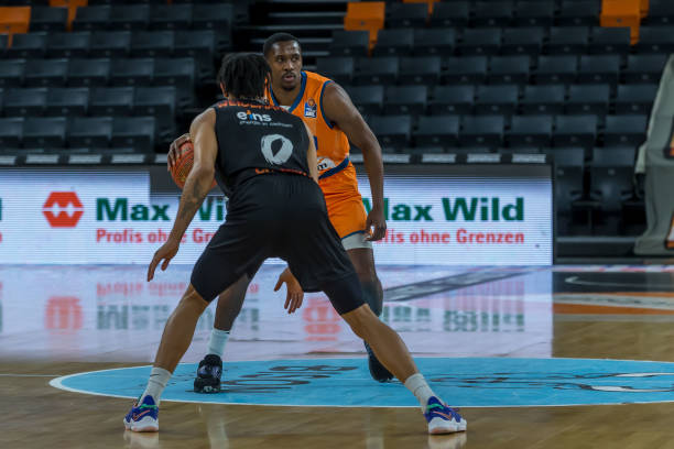 引进富安健 引进富安健